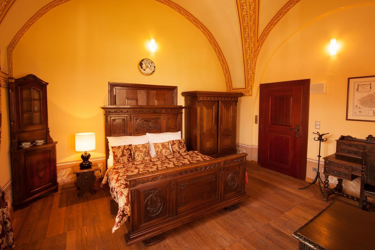 Hotel Zamek Valec Vladislav ภายนอก รูปภาพ